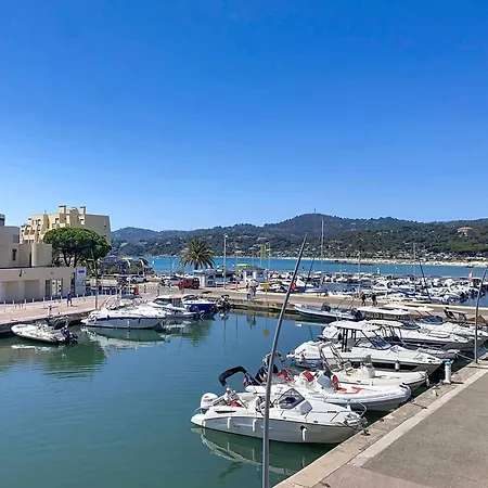 Climatise Avec Piscine Et Parking A - Fr-1-610-75 Bormes-les-Mimosas
